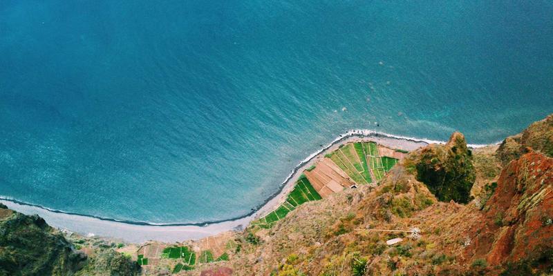 9613IT、IT咨询与IT服务：企业数字化转型的核心支柱