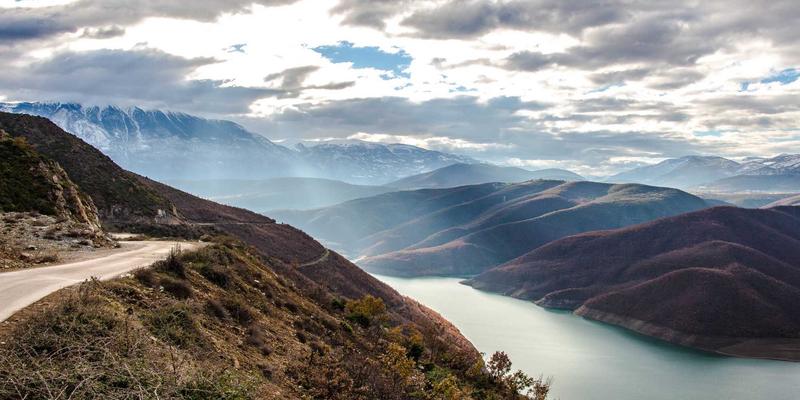 智能升级IT服务台：如何利用AI与聊天机器人优化网络解决方案与系统维护效率