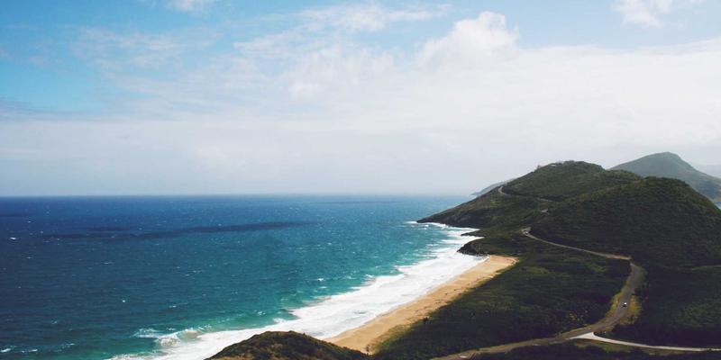 绿色IT服务：通过系统维护与技术支持实现能效优化与碳足迹降低